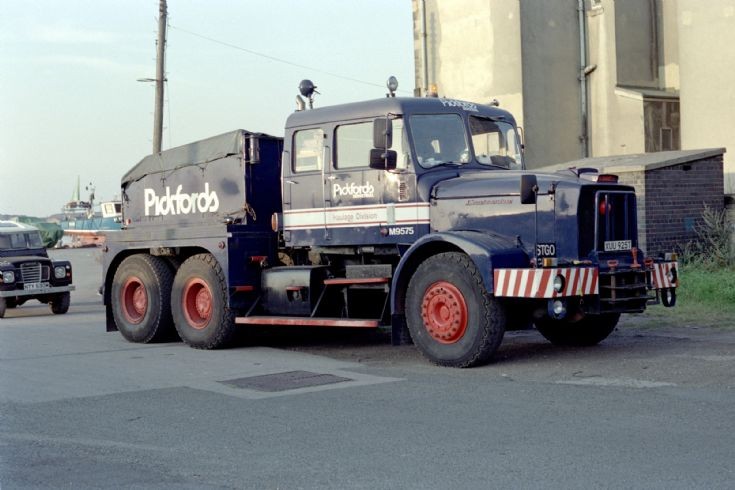 Scammell Constructor (XUU925T)
