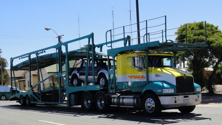 Kenworth T358