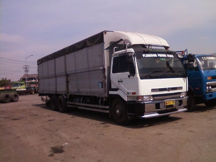 Ud nissan trucks indonesia