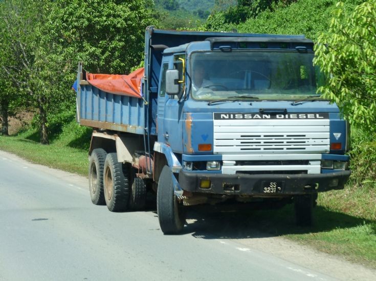 Nissan dump truck malaysia #3