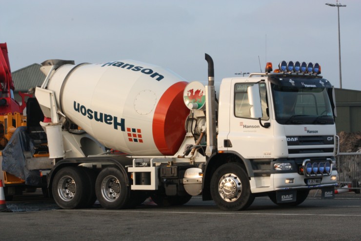 DAF cement mixer