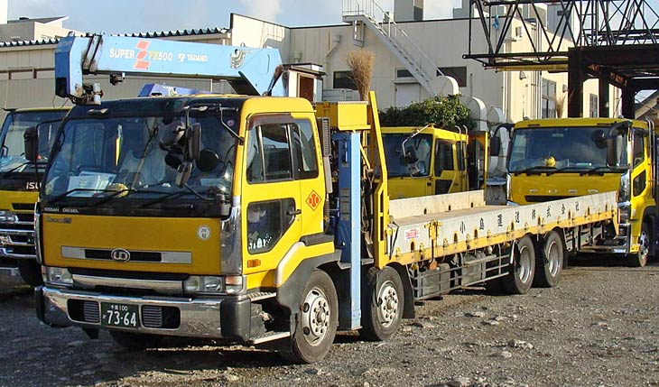 NISSAN DIESEL TRUCK