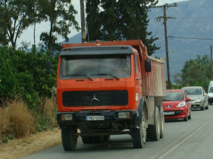Mercedes benz trucks greece #3