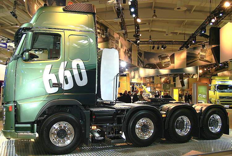 Volvo FH16 8x4 Tridem 660hp 