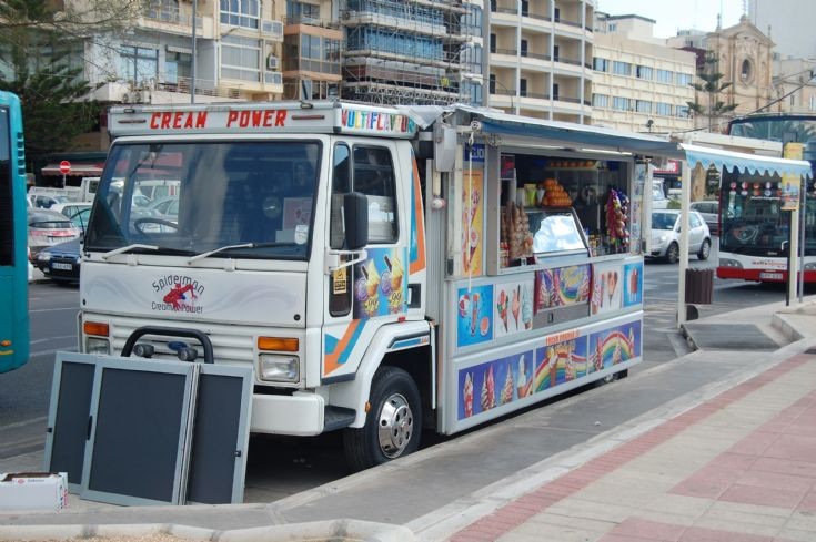 Truck Photos - Ford Cargo Ice Cream Van in Malta