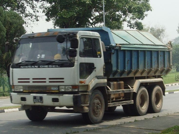 Diesel dump nissan truck #8