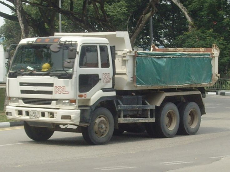 Diesel dump nissan truck #10