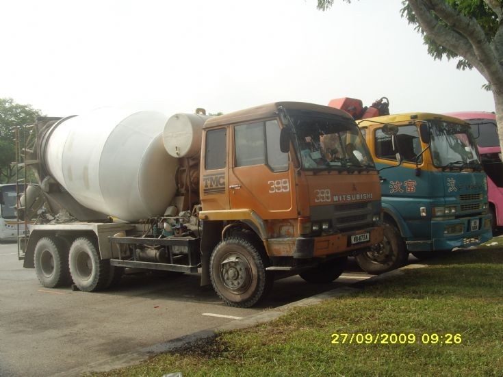 fuso lorry