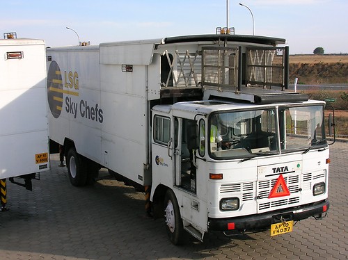 truck of tata