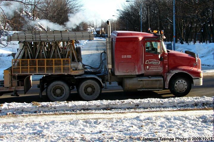 Transport Champion International 9400