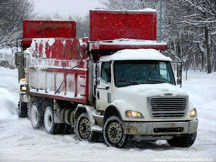 Freightliner on snow removal duty