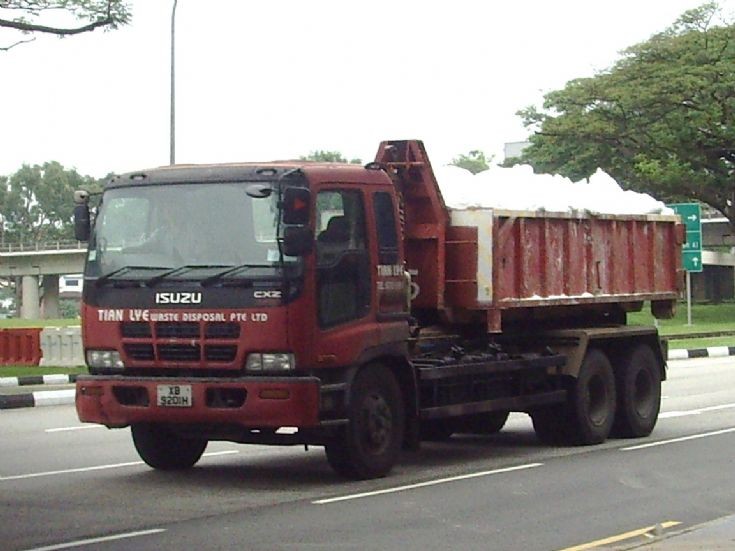 Tian Lye Waste Disposal Pte Ltd CXZ Isuzu Skid Dump Truck