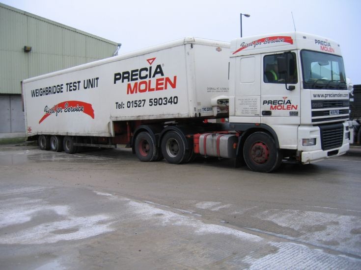 Precia Molen 2001 DAF 95 XF 430hp