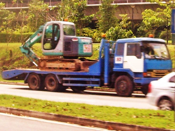 FV458 Mitsubishi Fuso Self Loader Truck