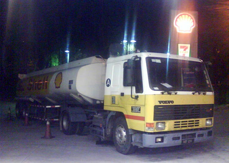 Old Skool Volvo FL7 Shell tamker