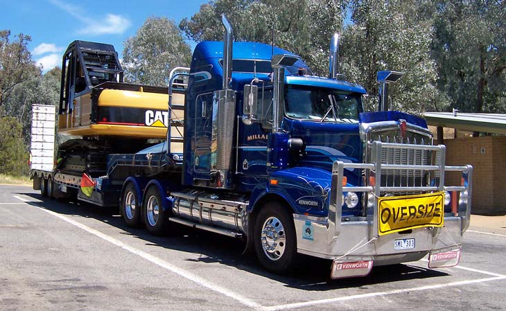 Millars Transport Kenworth T404ST with excavator