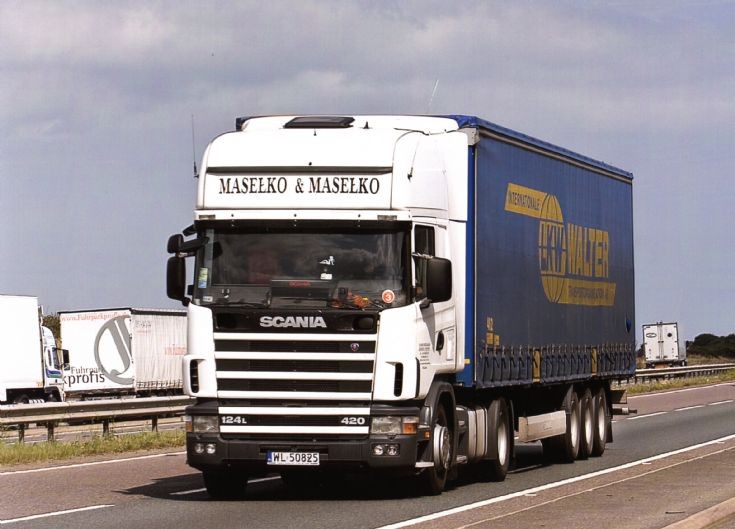 Scania 124L on the M20, Kent