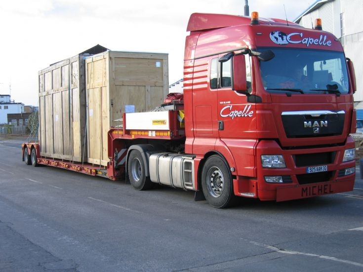 Capelle Transport MAN and Faymonville Low Loader