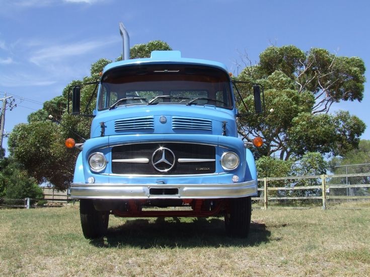 Mercedes trucks australia #1