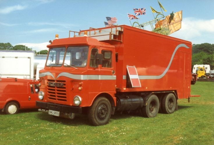 Foden 6x4 Fairground lorry