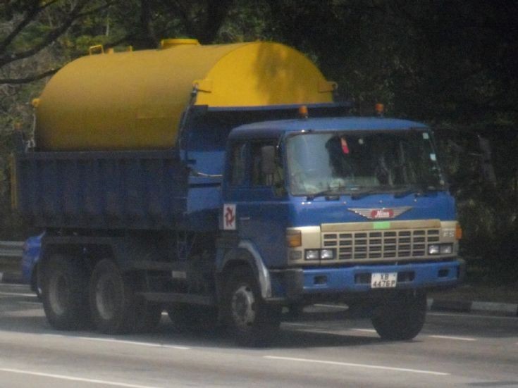 Samwoh Resources Pte Ltd FS Hino Super Dolphin Dump Truck