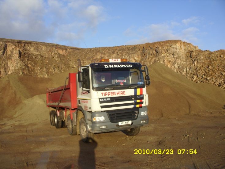 DAF CF at swinlees quarry dalry - D.W. Parker Tipper Hire