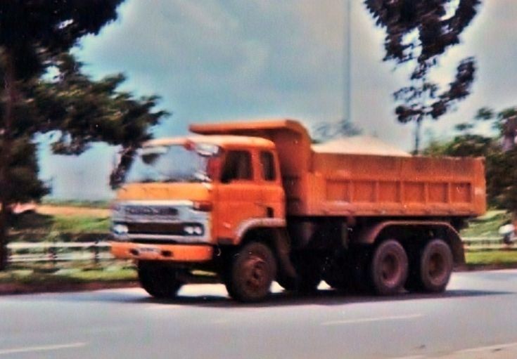 Used nissan dump truck singapore #2