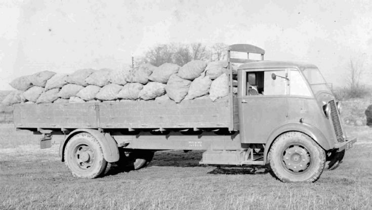 1940's Commer? Farmers lorry, Joseph Camm farms