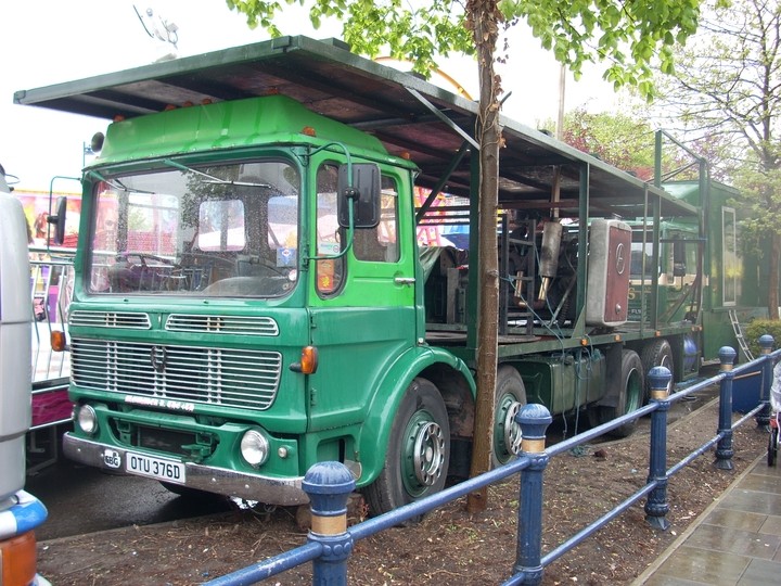 Alex Holland's AEC Dodgem lorry with the 'Ergomatic' cab style