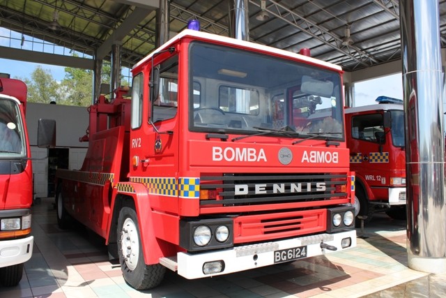 Dennis DFS 135 / McAlister Recovery Vehicle no.2 (RV2)