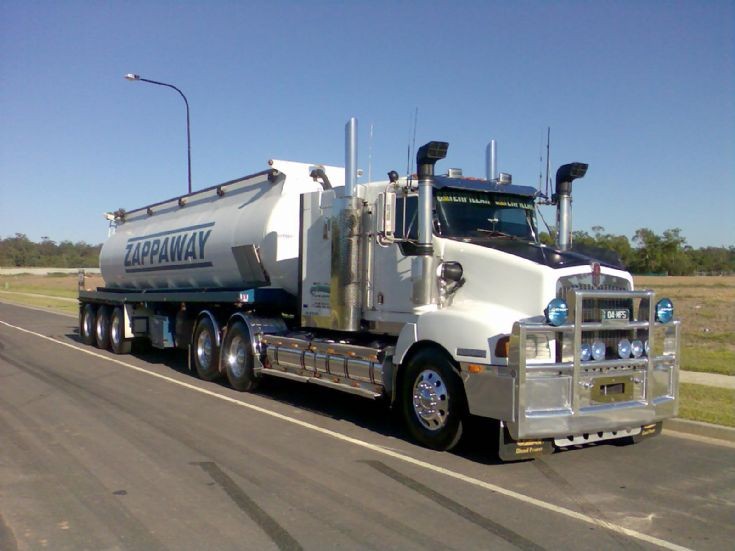 Kenworth T401 C12 CAT 18-speed Zappaway Vac Tanker, operated by MG & FL STRIKE Transport