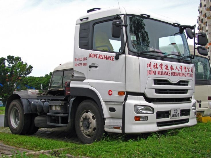 Nissan quon tractor #6