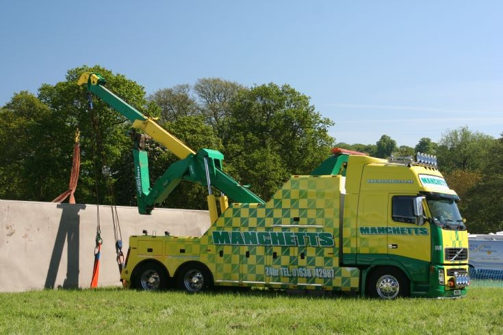 Manchetts Volvo wrecker at Belvoir castle rally May 2010