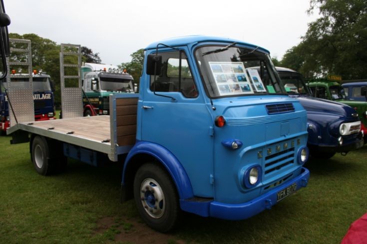 1969 Commer bevertail on show at Newby Hall rally 2010