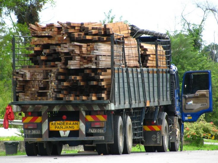 Hino Super Dolphin, Profia Perak, Malaysia