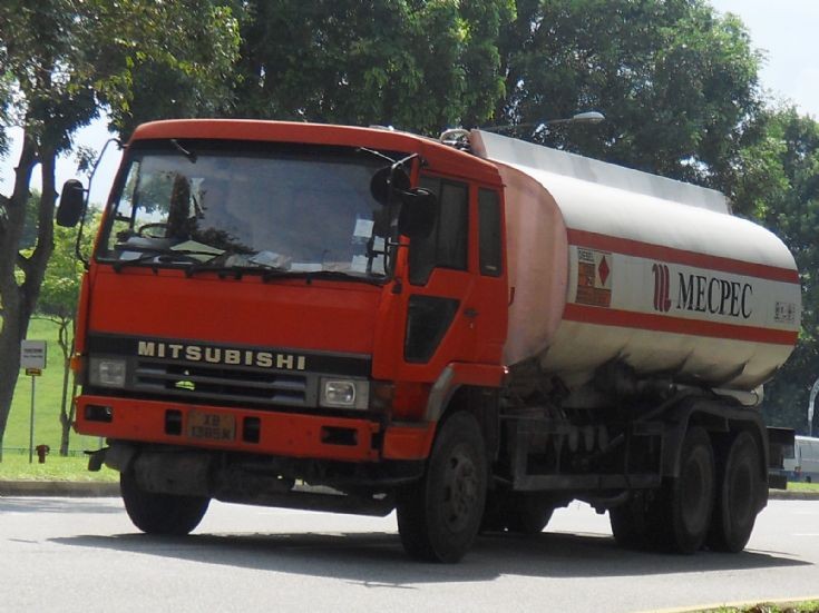 Mecpec Trading Co Pte Ltd Mitsubishi Fuso Great FU413 Fuel Oil Tanker Truck