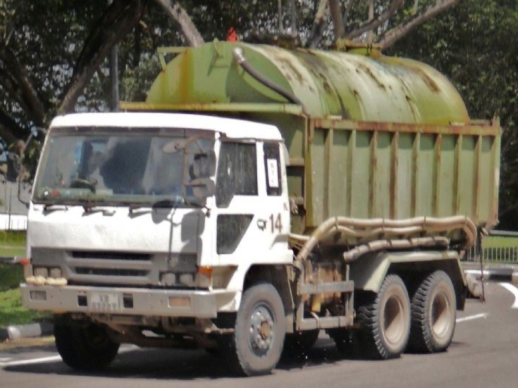 Kok Tong Construction (KTC) Mitsubishi Fuso Great FV418 Dump cum Water Tank Truck