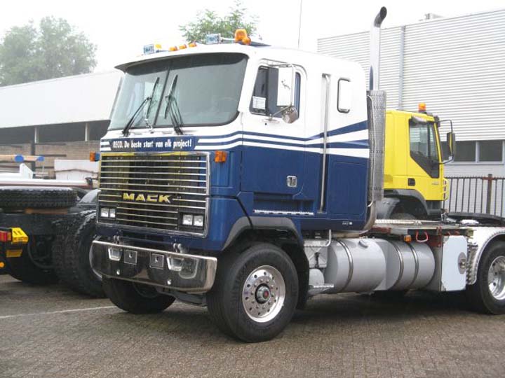 Not often you can see American trucks in the Netherlands but this one was