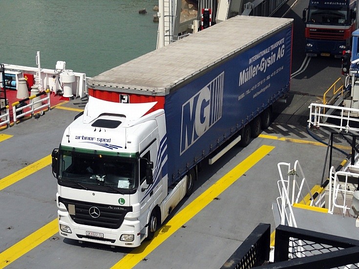 nternationale Transporte Muller-Gysin AG trailer with Mercedes-Benz Actros