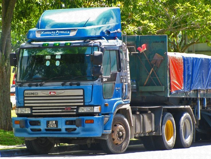 Hino Super Dolphin Profia SH 