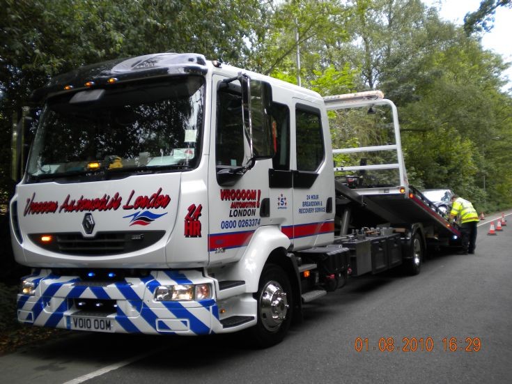 Renault 220 Recovery Truck belonging to Vroooom Automotive