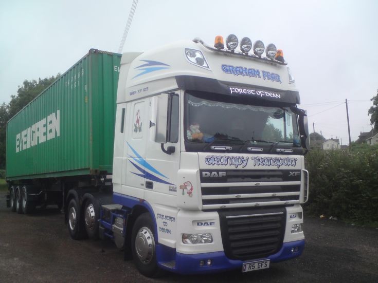 Graham Fear (grumpy transport) DAF XF 105 460 super space cab in the yard 