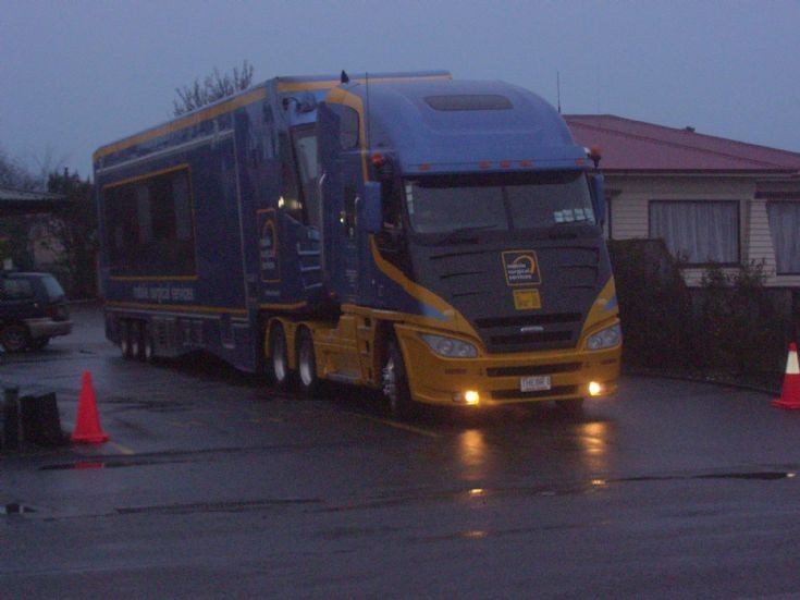 2001 FREIGHTLINER AROGSY