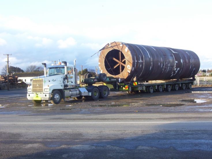 TRANZCARR mack titan wide load 