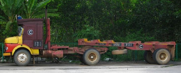 Mercedes Wooden Cab in Malaysia (2 of 2)