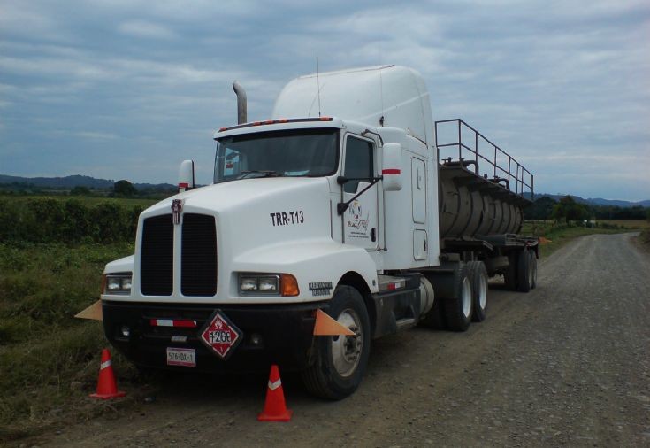 Kenworth cistern truck TRR-T13