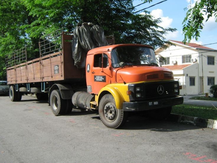 Mercedes Benz 1314 Petaling Jaya Malaysia.