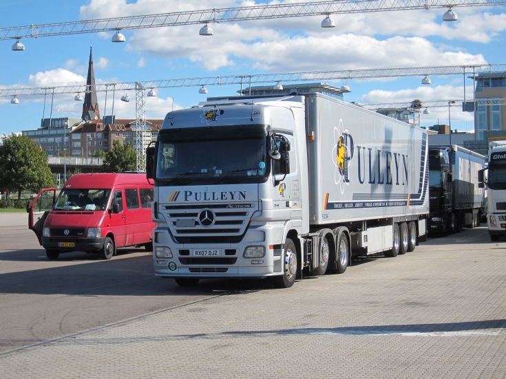 Mercedes Actros Pulleyn 