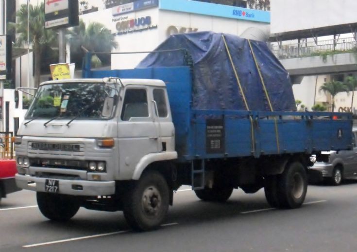 Nissan diesel ud truck malaysia #6