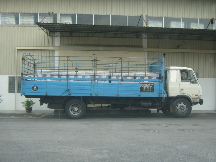 Nissan cargo truck malaysia #8
